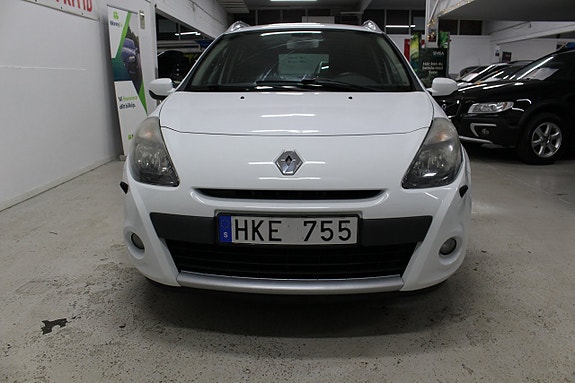 Renault Clio 11 of 19