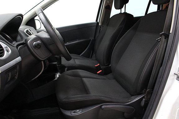 Renault Clio 13 of 19
