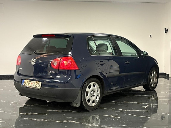 Volkswagen Golf V 6 of 13
