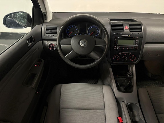 Volkswagen Golf V 10 of 13