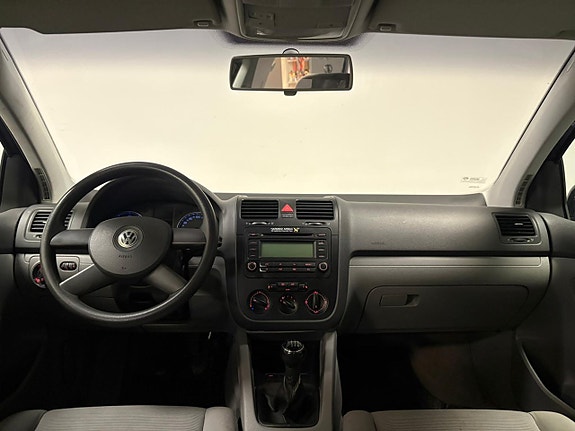 Volkswagen Golf V 13 of 13