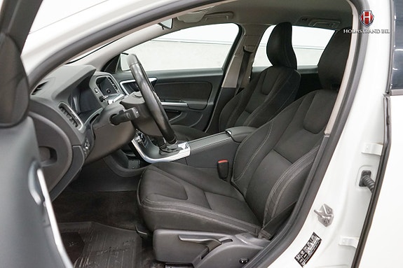 Volvo V60 9 of 18
