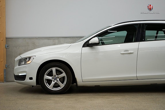 Volvo V60 6 of 18