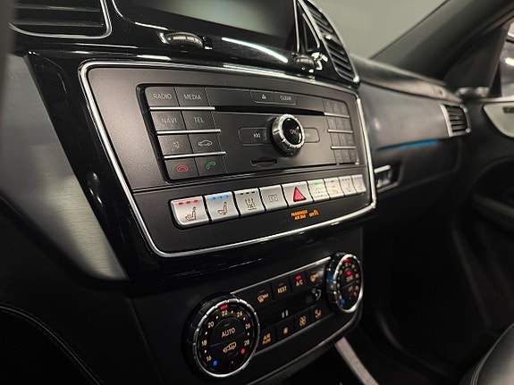 Mercedes-Benz GLE63 18 of 20