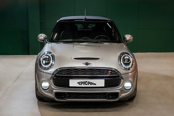 MINI Cooper S 5 of 5