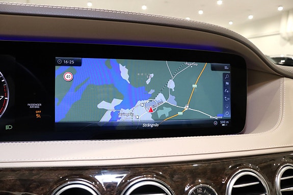 Mercedes-Benz S560 20 of 24
