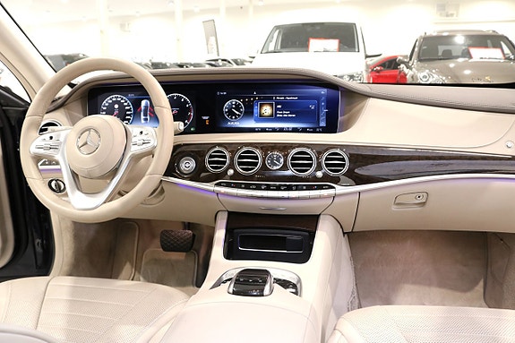 Mercedes-Benz S560 14 of 24