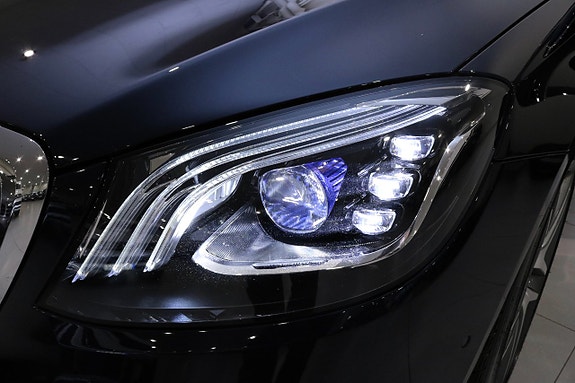 Mercedes-Benz S560 10 of 24