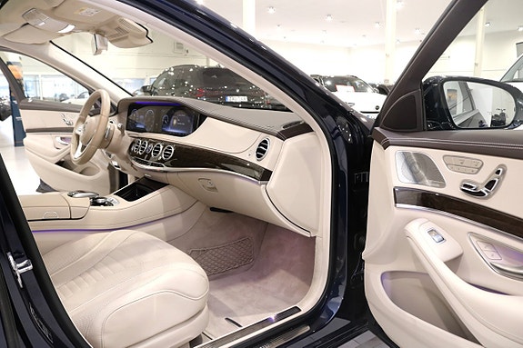 Mercedes-Benz S560 13 of 24