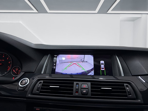 BMW 523i 14 of 17