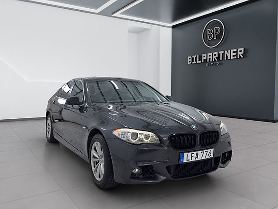 BMW 523i 2 of 5