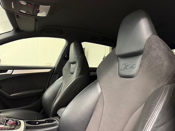 Audi S4 11 of 30