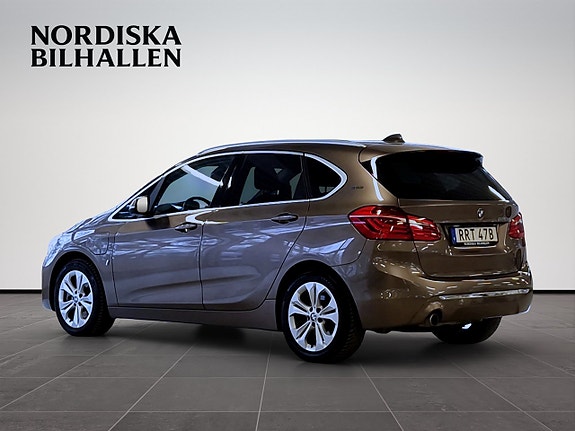 BMW 225xe 5 of 5