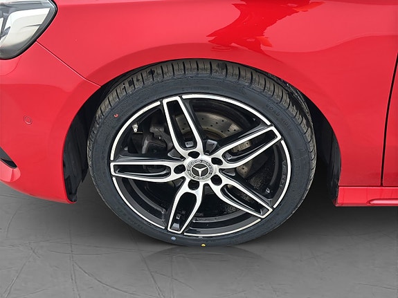 Mercedes-Benz A200 d 26 of 29
