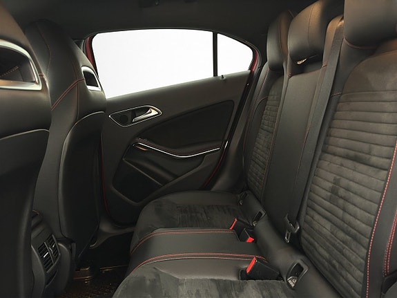 Mercedes-Benz A200 d 13 of 29