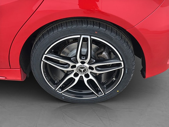 Mercedes-Benz A200 d 27 of 29