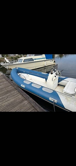 Valiant V-520 Rib inkl Mercury 60 EFI 4T -09