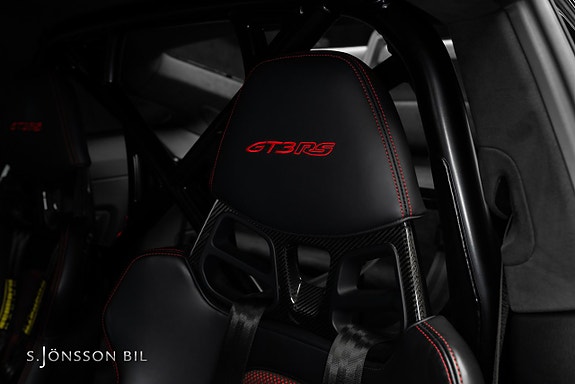 Porsche 911 GT3 RS 24 of 30