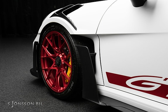 Porsche 911 GT3 RS 13 of 30