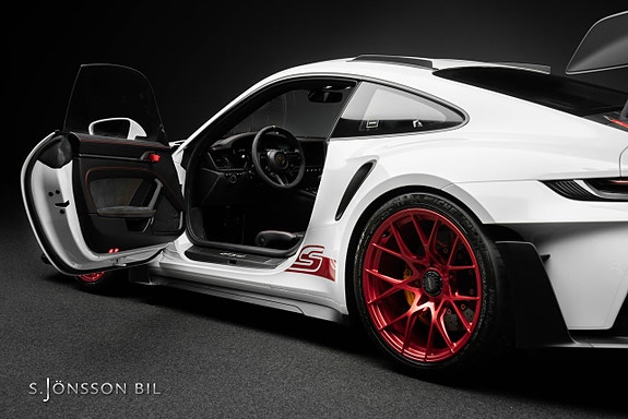 Porsche 911 GT3 RS 15 of 30