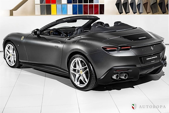 Ferrari Roma Spider 4 of 5