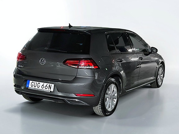 Volkswagen Golf VII 6 of 18