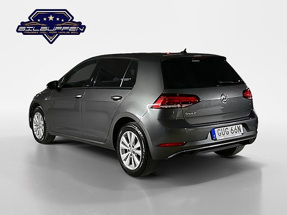 Volkswagen Golf VII 2 of 18
