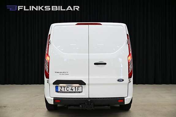 Ford Transit Custom 11 of 30