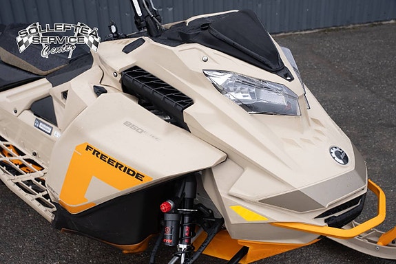 SKI-DOO FREERIDE 850 146" -22 7 of 8