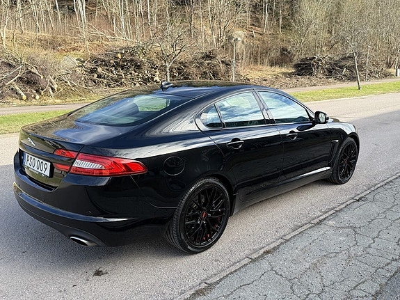 Jaguar XF 4 of 7