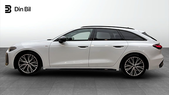 Audi A5 2 of 28