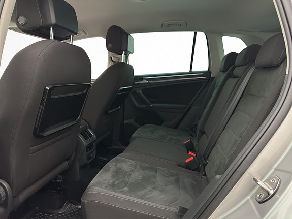 Volkswagen Tiguan 11 of 25