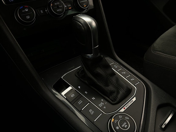 Volkswagen Tiguan 18 of 25