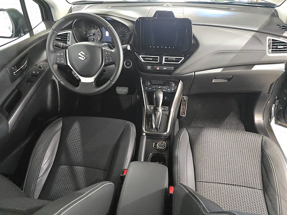 Suzuki S-Cross 9 of 12