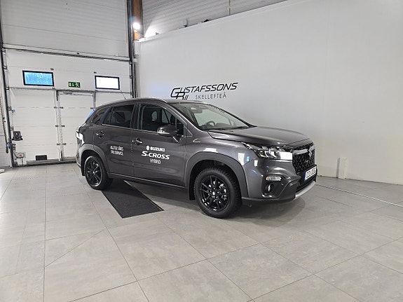 Suzuki S-Cross 3 of 5
