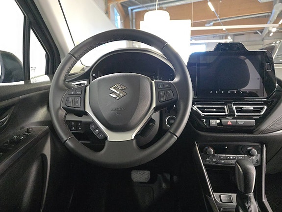 Suzuki S-Cross 11 of 12