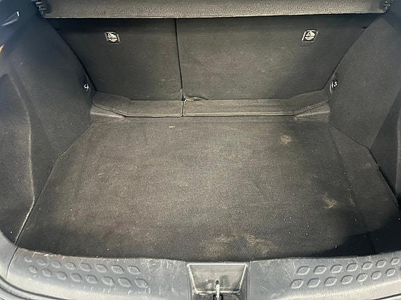 Toyota C-HR 12 of 12