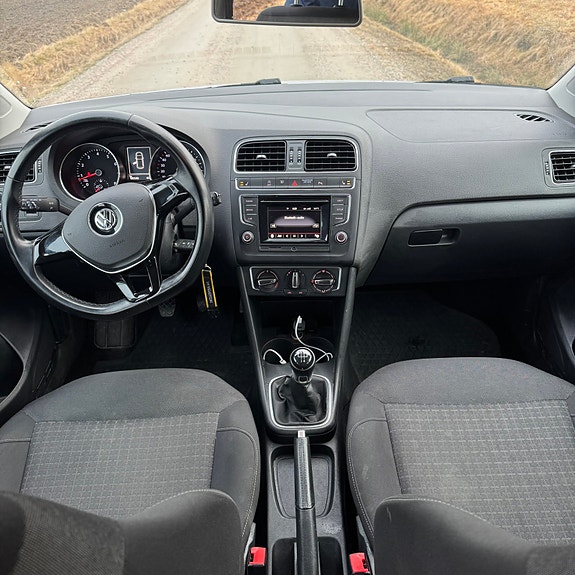 Volkswagen Polo 8 of 8