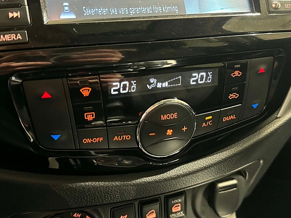 Nissan Navara 16 of 18