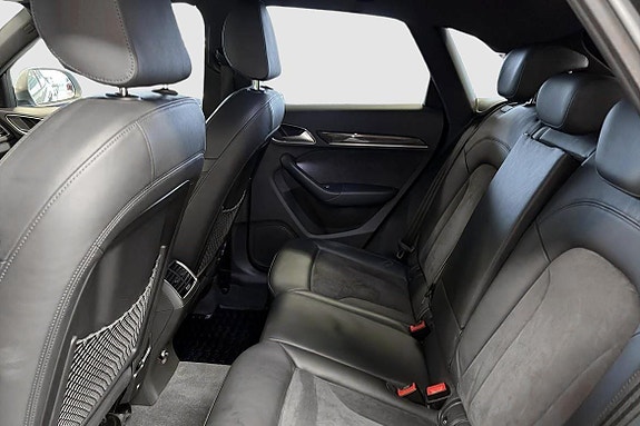 Audi RS Q3 10 of 21