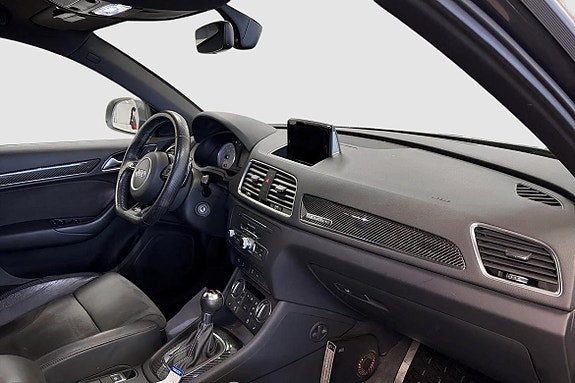 Audi RS Q3 8 of 21