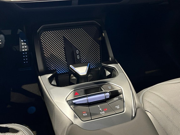 BMW iX3 18 of 27