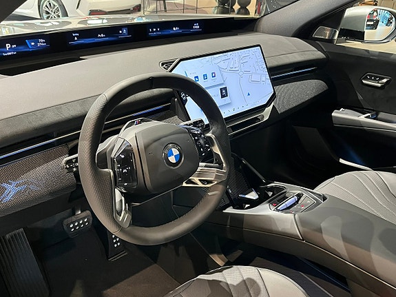 BMW iX3 9 of 27