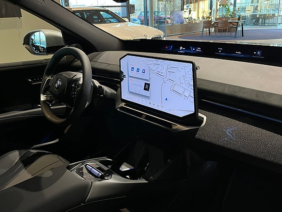 BMW iX3 21 of 27