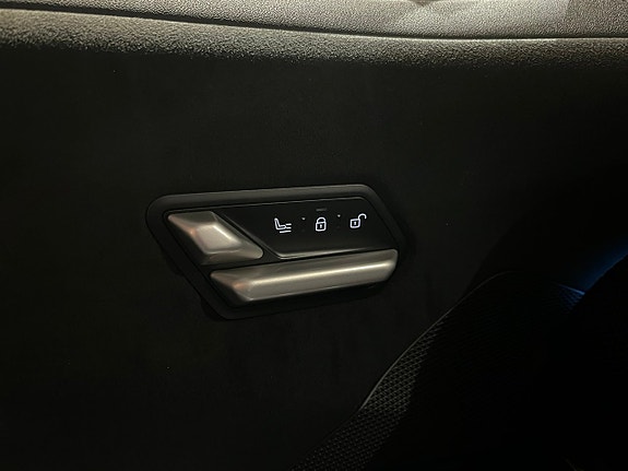 BMW iX3 14 of 27
