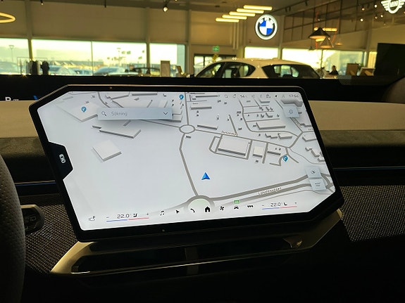 BMW iX3 16 of 27