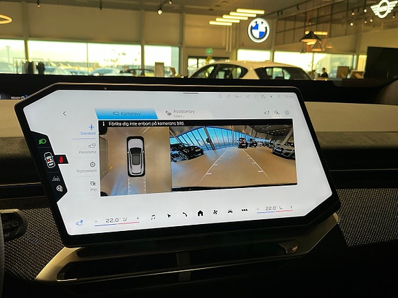 BMW iX3 17 of 27