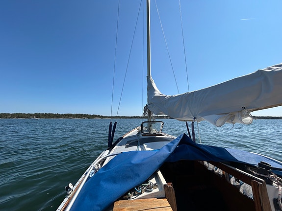 Superfin RJ85 5 of 5