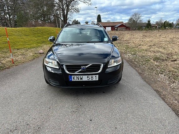 Volvo V50 2 of 4