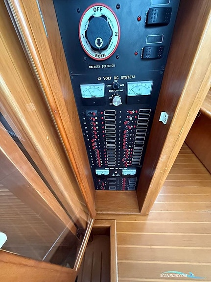 Halvorsen 32 Gourmet Cruiser | 2x Yanmar Yanmar 165 21 of 24